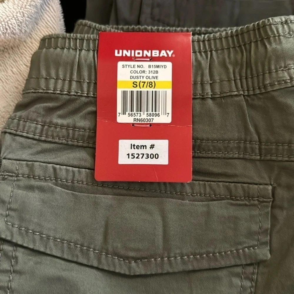 Unionbay Green, gray, khaki size 7/8 Small School Uinform